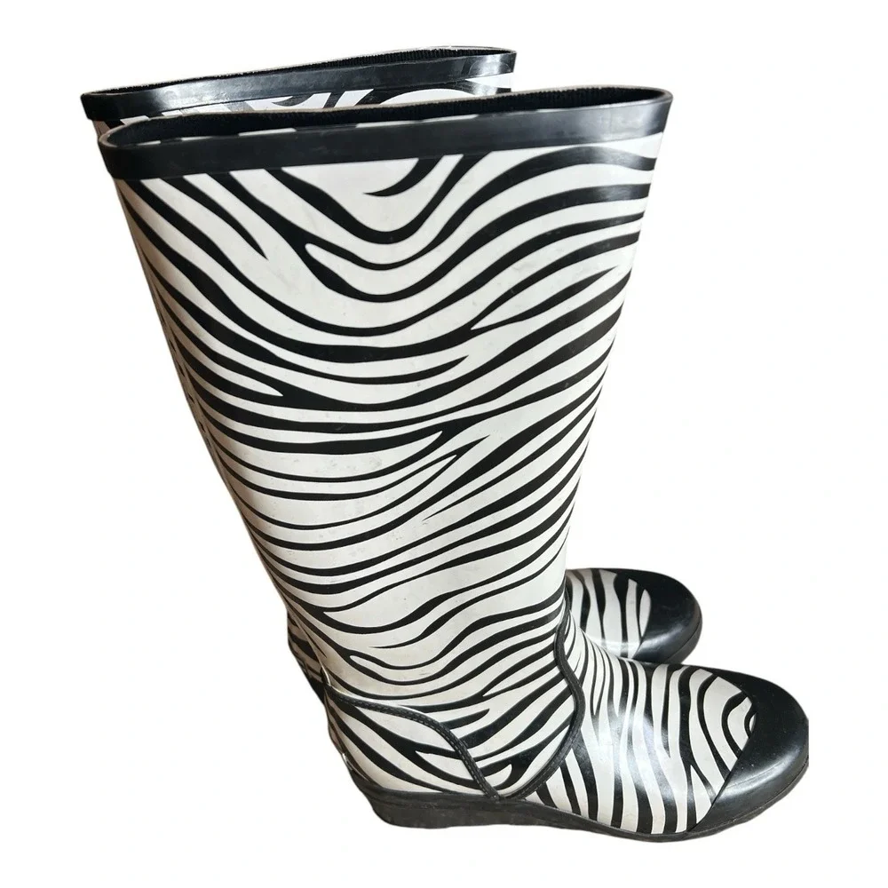 Michael Kors Zebra Print Rain Boots Women's Size 7.5 Black White Knee High